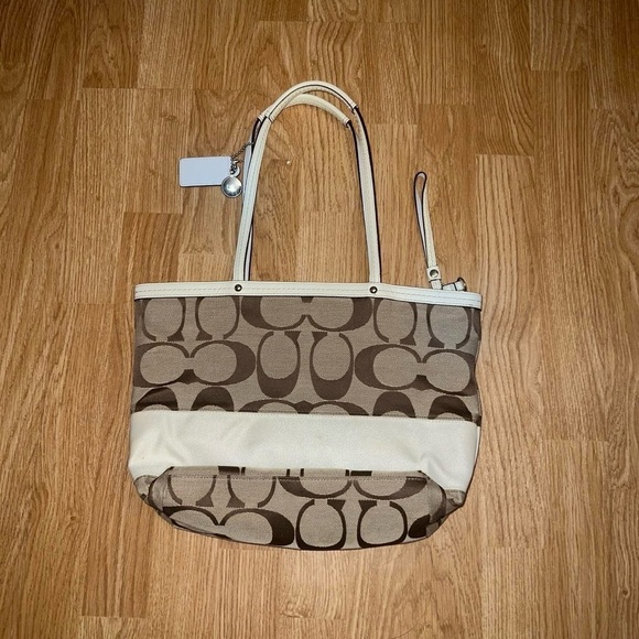 Coach Cream and Brown Mini Bag - Picture 2 of 5